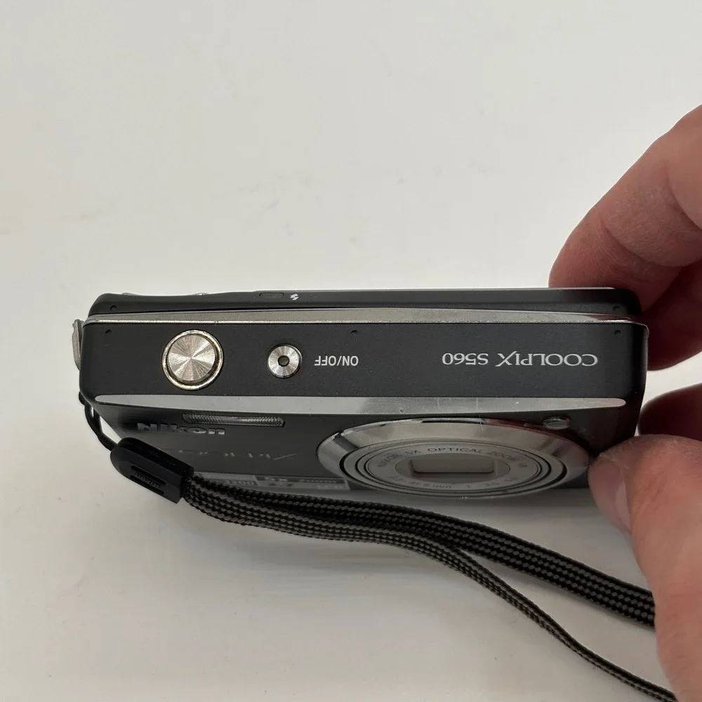 Nikon Coolpix Camera Bundle S560 Black and S3000 Pink For Parts Repair